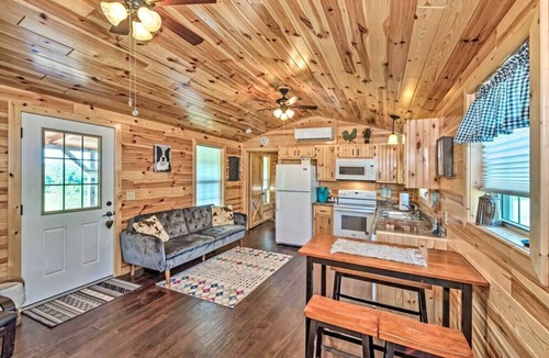 Mammoth Cave Cabin | Mammoth Cave Cabin Rentals 2 - 12.8 miles from Mammoth Cave National Park