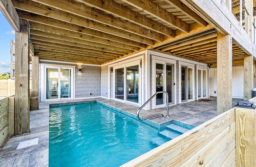 Ocean Isle Estates House | Marianne's: Luxury Oceanfront, Private Pool and Hot Tub