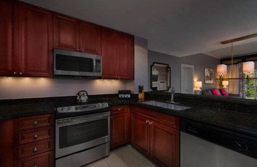 Berkeley Villa | Marriott's Manor Club (Studio)