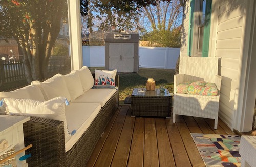Issue Cottage | Maryland View. Charming 2-bedroom cottage, water view, walk to beach/boardwalk.