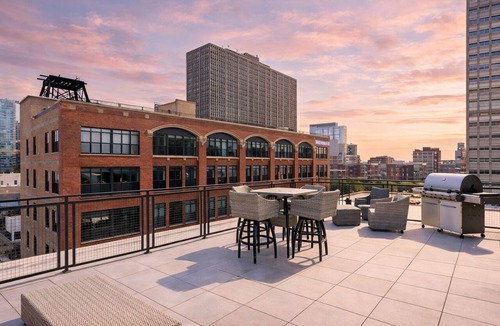 Near South Side Apartment | McCormick Place 2BR Oasis with Patio, Gym Near Museum Campus & Soldier Field