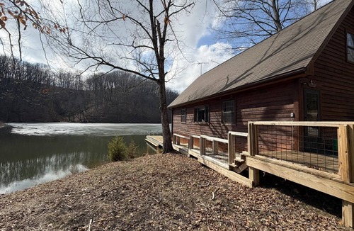 Vallonia Cabin | Medora Getaway, Charming Lakefront Retreat in Scenic Medora, Indiana