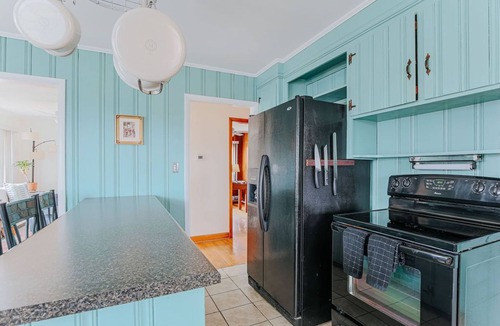 Staunton House | Millhouse: Private Pool + Dog Friendly Fenced Yard