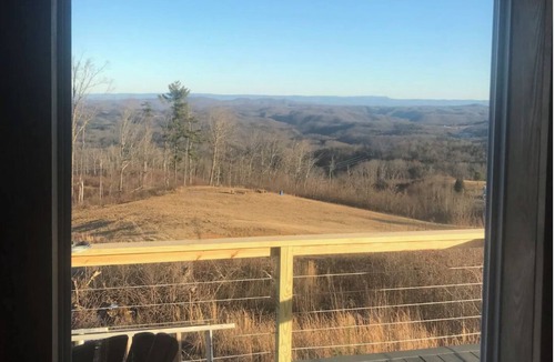 Cool Ridge House | Million Dollar View Home by New River Gorge Park