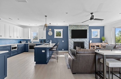 Carolina Beach House | Mimzie's Place - Luxury home with private pool, elevator