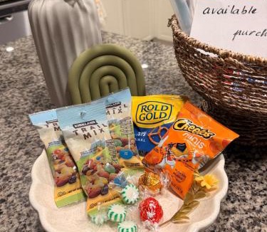 Oxon Hill House | Mini Golf, Hoops & Game Room, 5 Min to MGM Gaylord