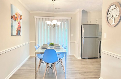 Norcross House | Minimalist, Modern, Comfortable - 4BR/2BA Norcross - Convenient Location