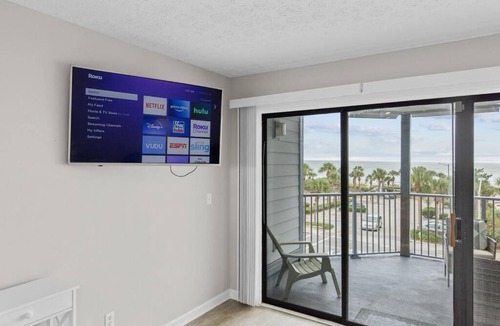 Myrtle Beach House | Modern 1 BR with fantastic Ocean Views
