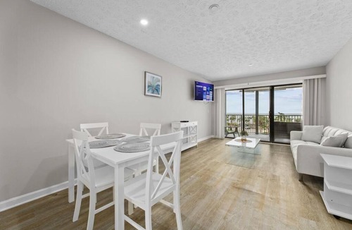 Myrtle Beach House | Modern 1 BR with fantastic Ocean Views