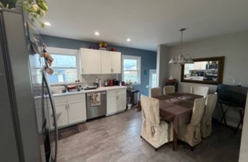 Buechel House | “Modern 1BR/1BA Retreat Near Louisville Attractions – Comfort & Convenience!”