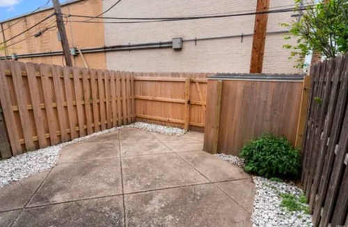 Evansville House | Modern 2BR Townhome, 1.5 Baths, Ideal for 30+ Day Stays, Workspace + Parking