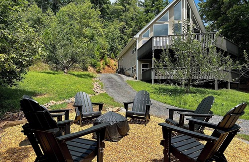 Ellijay Cabin | Modern A-Frame Cabin, Sleeps 12, Cedar Hot Tub, Game Room, Fishing Pond, Views