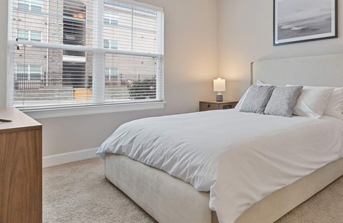 Greensboro Apartment | Modern Apartment in Prime Location (ID7187X91)