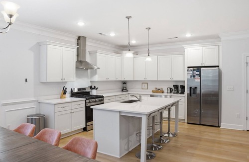 East Ocean View House | Modern Beach House 4BR/2.5BA Walk to Sand