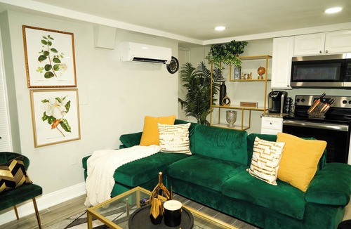 Mount Pleasant Apartment | Modern Columbia Heights 1BR: FREE Parking + Steps to Metro! 15% off 30+ Days