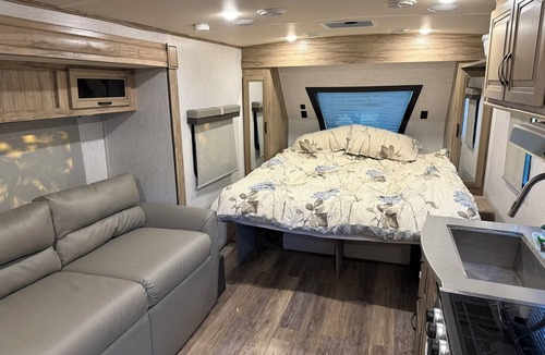 South Pittsburg House | Modern Comforts in the wilds of Tennessee