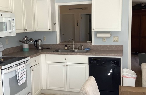 Wise House | Modern Lakefront House, Private Dock & Kayaks. Fios High Speed Internet