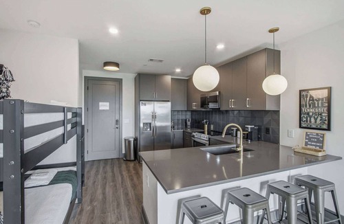 Rolling Mill Hill Condo | Modern Nashville Condo Near Broadway & The Gulch