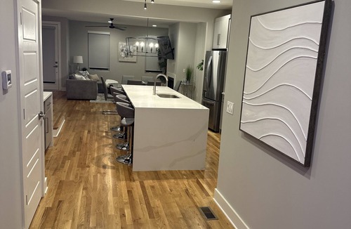Buena Vista House | Modern Nashville Oasis: 5 Mins from Broadway Heart