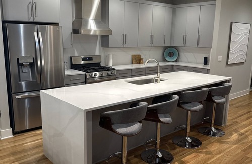 Buena Vista House | Modern Nashville Oasis: 5 Mins from Broadway Heart