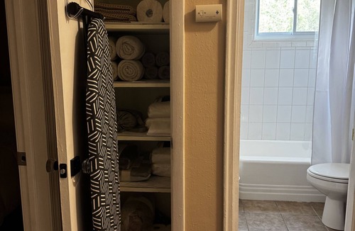 Hillcrest Heights House | Modern Townhome, Great for Traveling Nurses/DC Summer Interns Pet Friendly~
