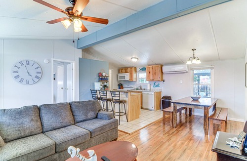 Monticello House | Monticello Home w/Deck & Fire Pit < 1 Mi to Water