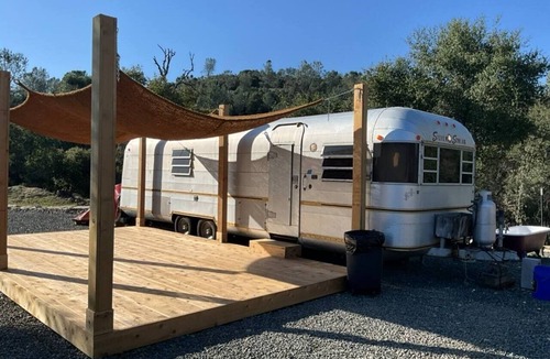 Cedar Ridge RV Rental | Moonshadow Flat Glamping: Gypsum Tent