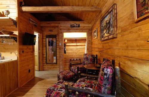 Healy Ski Chalet | Moose-AKa's Cabins