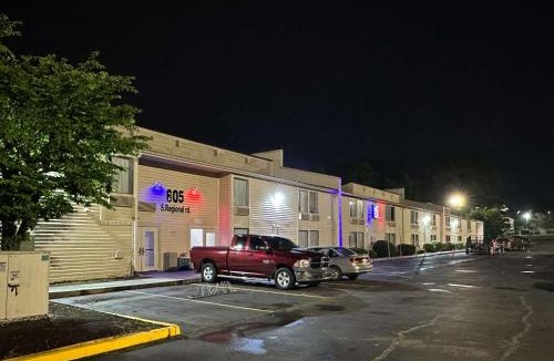 Greensboro Hotel | Motel 6-Greensboro, NC - Airport