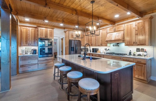 Whittier Cabin | Mountain Creek View-Hot Tub - Views - Gas Firepit