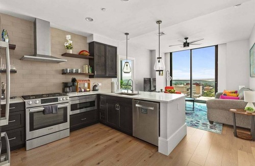 Downtown Asheville Condo | Mountain Day Dream | Arras Vacation Rentals