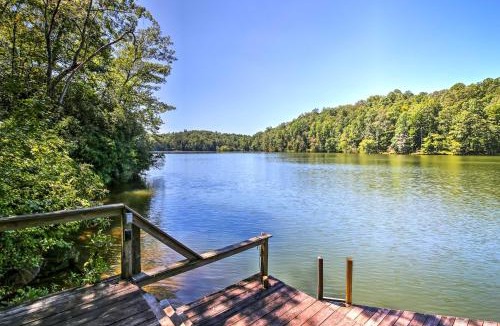 Mountain Rest House | Mountain Rest Cottage w/Gas Fireplace!