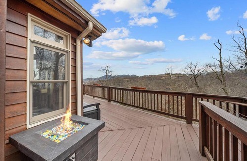 Sugar Mountain House | Mountain Sunrise