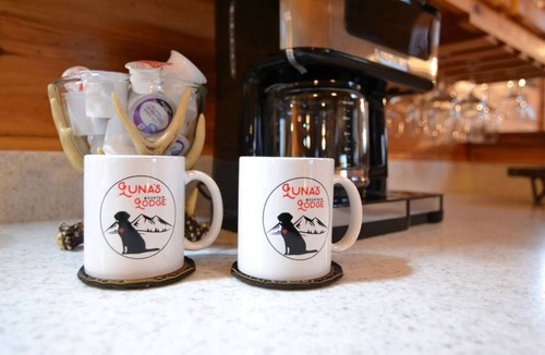 Ridgeline Vistas Cabin | Mountain view cabin | Hot tub | Peloton | Arcade | King | 11 mile to Blue Ridge