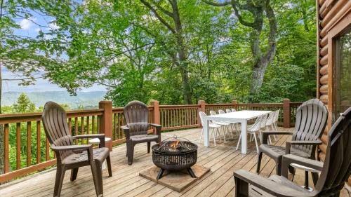 Asheville House | Mountain View Lodge by AvantStay