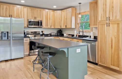Lake Lure Cabin | Mountain View Lodge - Hot Tub, Game Room & Rumbling Bald Access, Sleeps 11