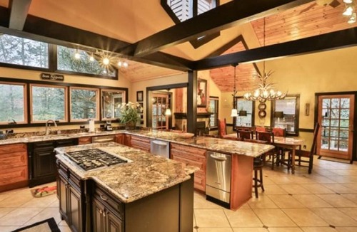 Ellijay Cabin | ​Mountain Waters Lodge - Creekfront, Hiking, Chef's Kitchen