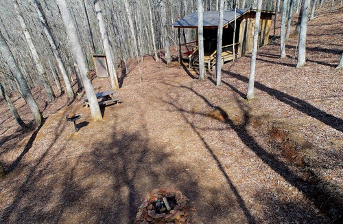 Mineral Bluff RV Rental | MOUNTAINTOP SEMI-PRIMITIVE CAMPING NEAR BLUE RIDGE GEORGIA
