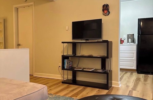 Downtown Knoxville Condo | Move-in ready 1-BR monthly-rental condo near Univ of TN and downtown Knoxville
