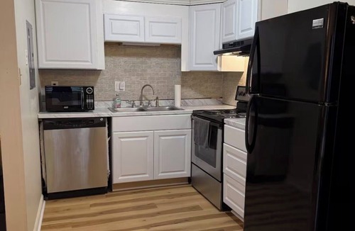Downtown Knoxville Condo | Move-in ready 1-BR monthly-rental condo near Univ of TN and downtown Knoxville