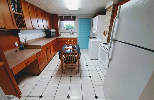 Wrightsville Beach House | Mr Frog's Figs & Ferns Beach Cottage - Swim & Kayak Launch w/5 min Walk to Beach