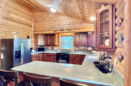 Hendersonville Cabin | Mt Mitchell View Cabin
