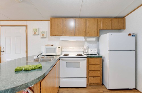 Waynesville House | Mtn-View Adventure Hub! Waynesville Home w/Perks
