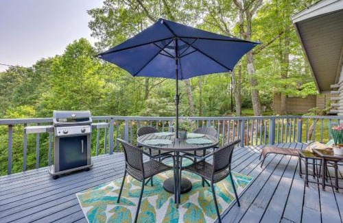 Unaka House | Murphy Cabin w/Views < 1 Mi to Hiwassee Lake!