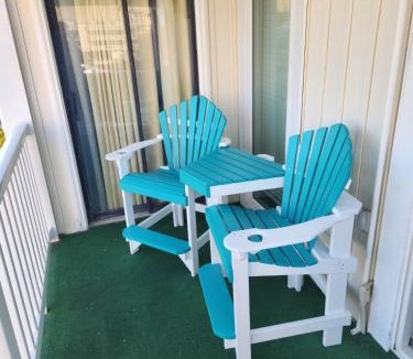 Myrtle Beach Apartment | Myrtle Beach Oceanview! 1st Floor-Shore Beats Work