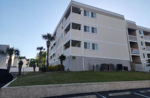 Myrtle Beach Apartment | Myrtle Beach Oceanview! 1st Floor-Shore Beats Work
