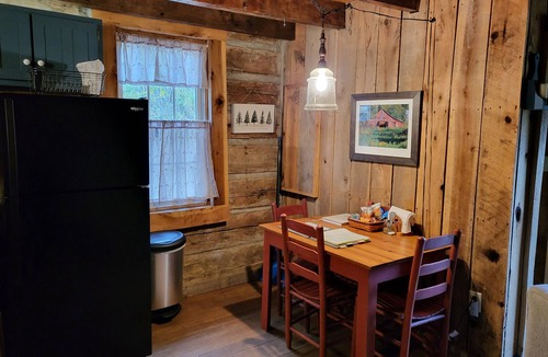Nancy Cabin | Nancy Kentucky 1800s log cabin