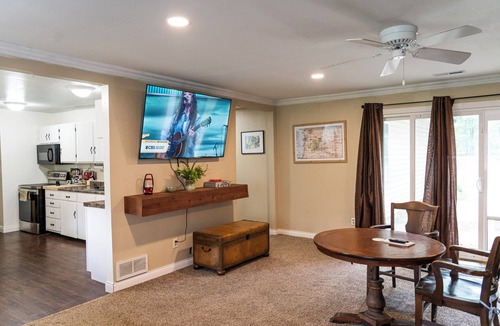 Kendall House | Nature retreat - Dual suite layout each with Cal King. Pet friendly
