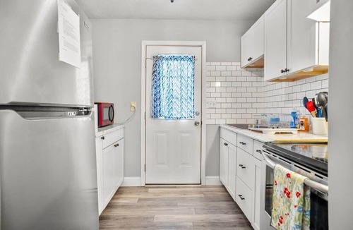 Stanton House | Nature's Nook I Cozy 2BR I 15m to RRG I Wi-Fi