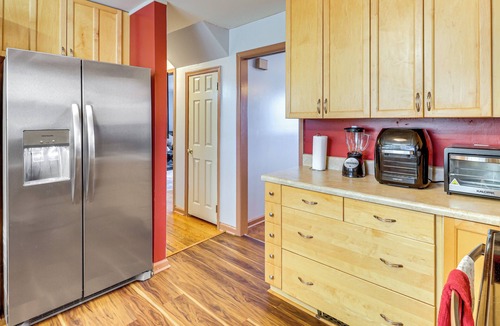 Fox Hill - Grandview House | Near Beaches, Base & Bay! Hampton Home w/Backyard